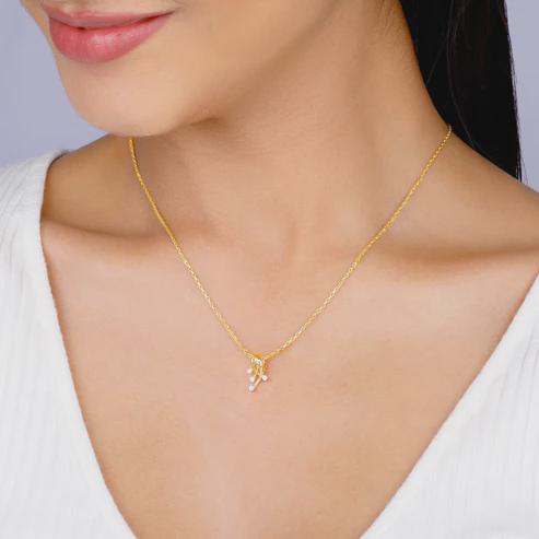 Gold Star-Trail Diamond Pendant Made With 14K Gold And Lab-Grown Diamonds